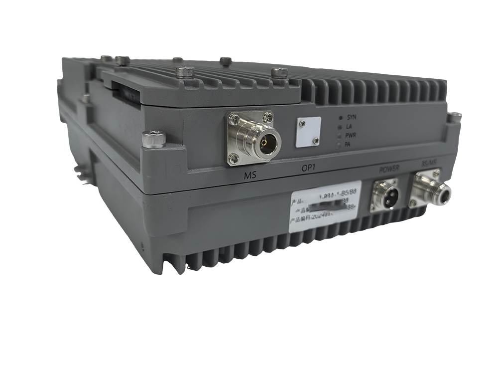  番阳镇三频手机信号接收器2000㎡